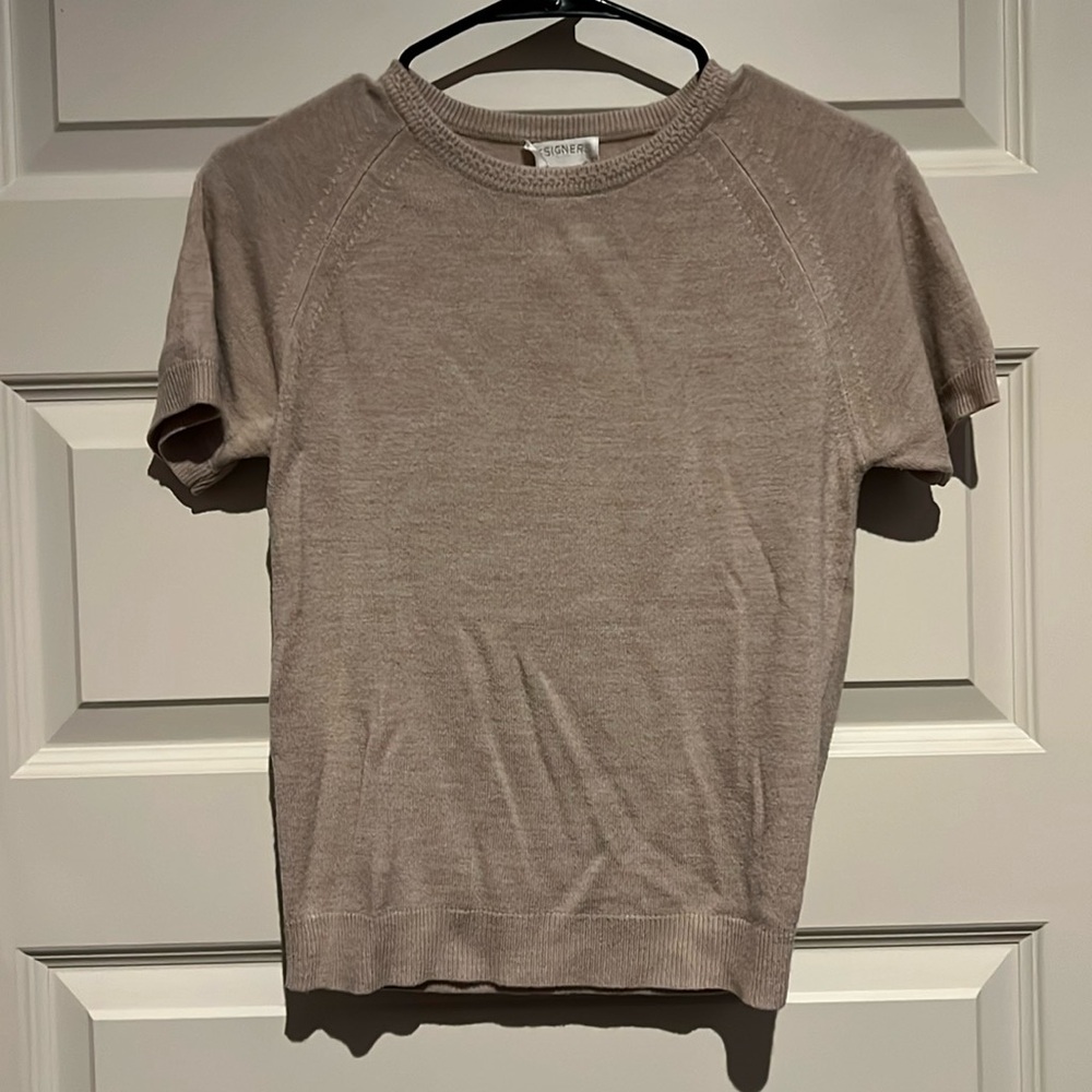 Cream short sleeve sweater